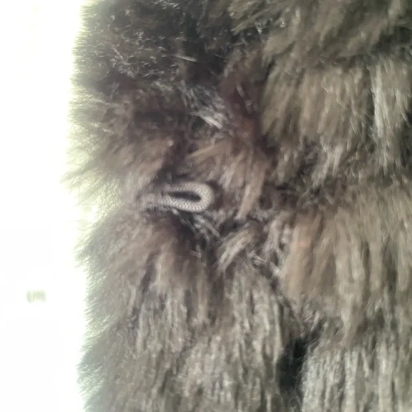 bagatelle Black Faux Fur Open Vest - Picture 4 of 5